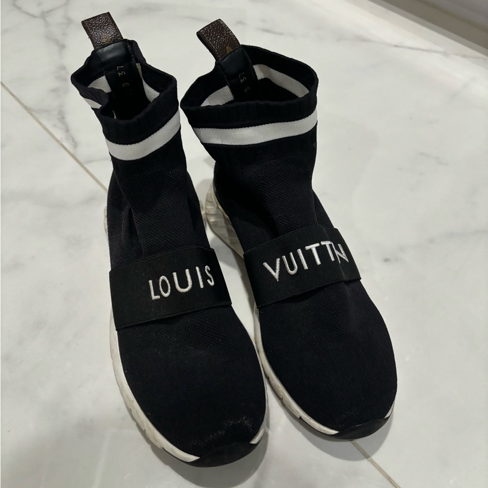 Authentic Louis Vuitton sneakers